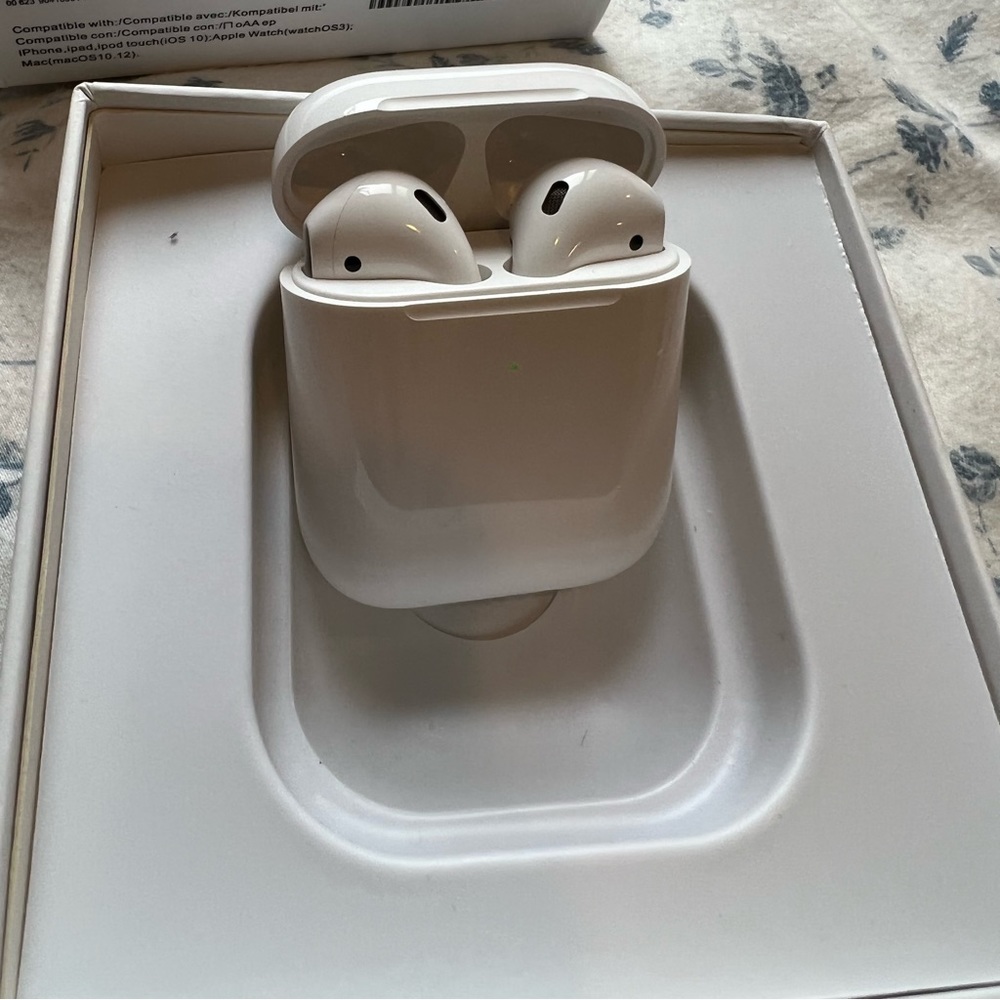 airpods generation 2